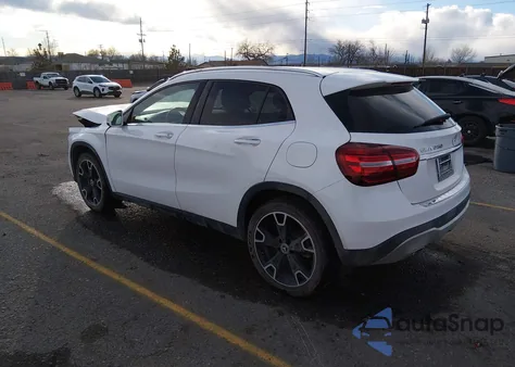 2020 Mercedes-Benz Gla 250 4Matic z USA, uszkodzony, nr VIN WDCTG4GB1LU024385